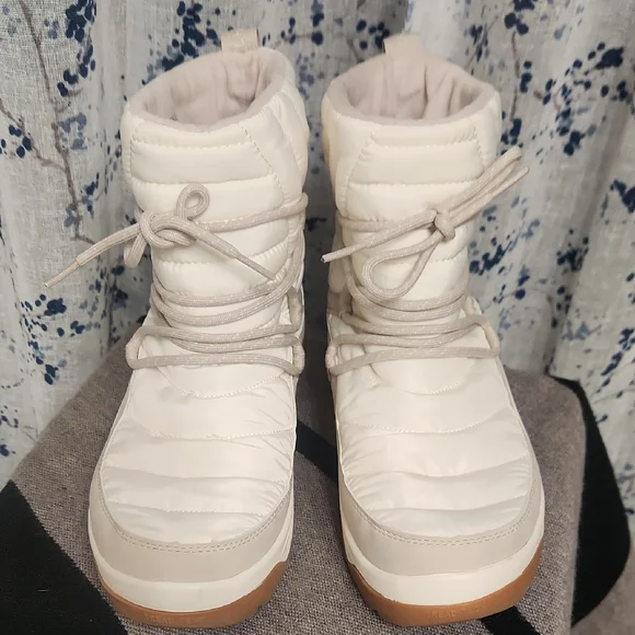 Ryka Size 11 NEW Winter Boots - Picture 4 of 6